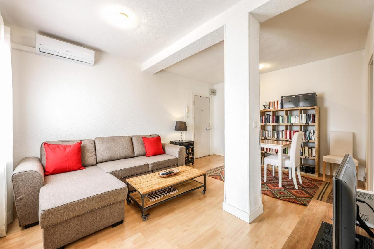 Apartamento En Plaza De Ventas Alquiler Temporal Мадрид Екстер'єр фото