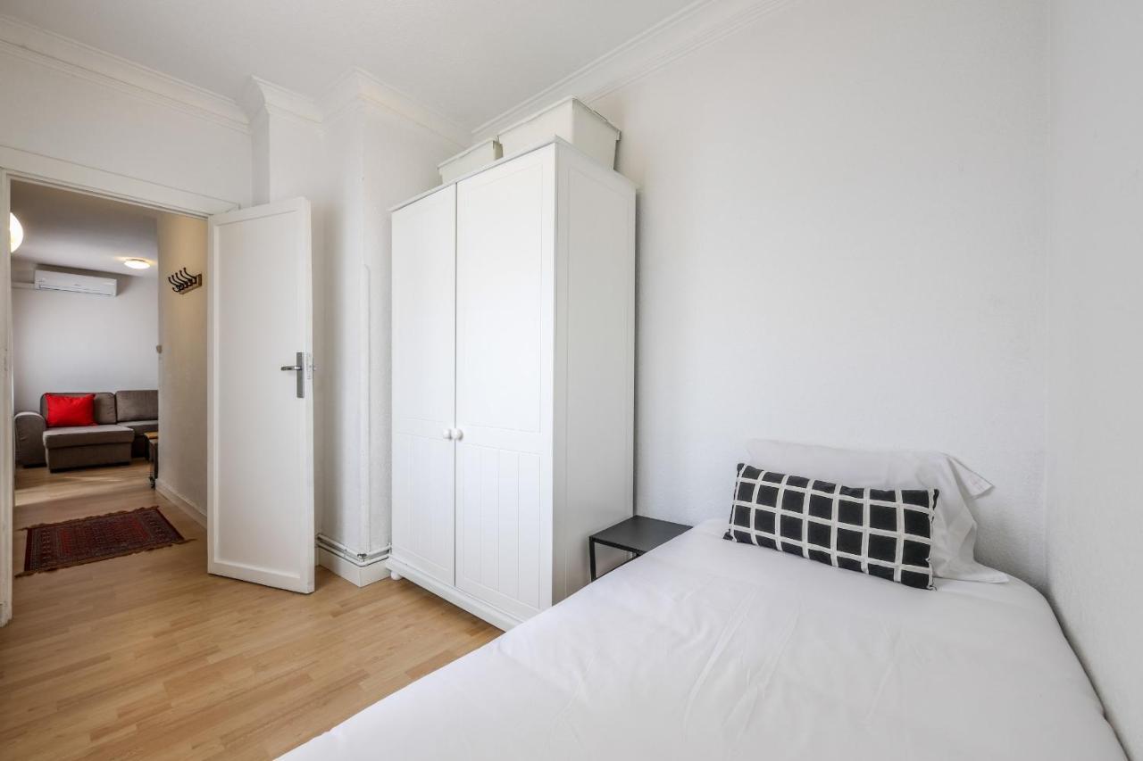 Apartamento En Plaza De Ventas Alquiler Temporal Мадрид Екстер'єр фото
